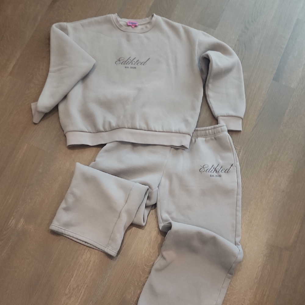 Edikted Gray Cozy Sweatshirt and Pants Set